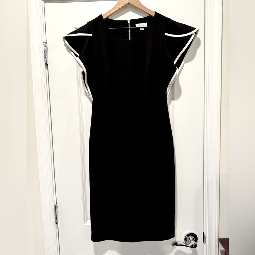 ⭐️ Women’s Calvin Klein Dress - Black - Size 8